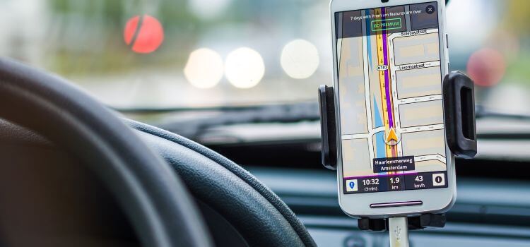 what cars have gps tracking built-in